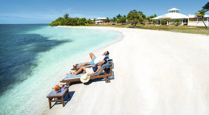 Kuba – Karibik, Sonne, weißer Strand und türkisblaues Meer